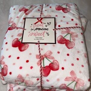 Treat for someone sweet heart shaped cherries with bow full/queen blanket 🍒🎀🍒🎀